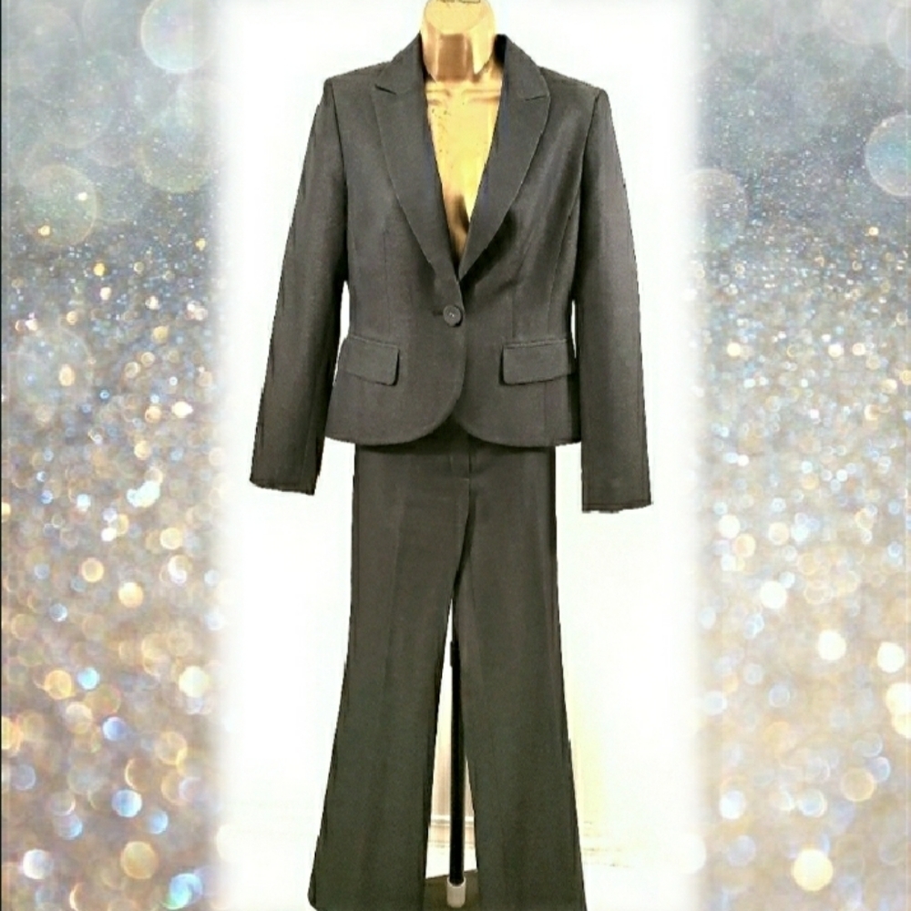 9&CO 2 Piece Pant Suit